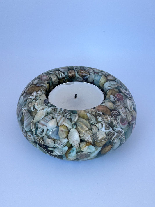 Seashell tea light holder